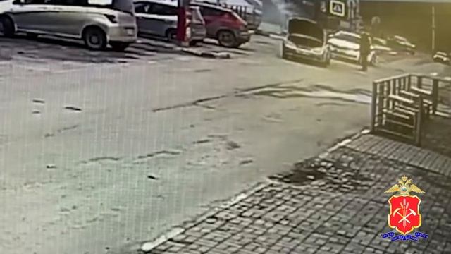 В Новокузнецке сотрудники госавтоинспекции оказали помощь водителю. смотреть онлайн