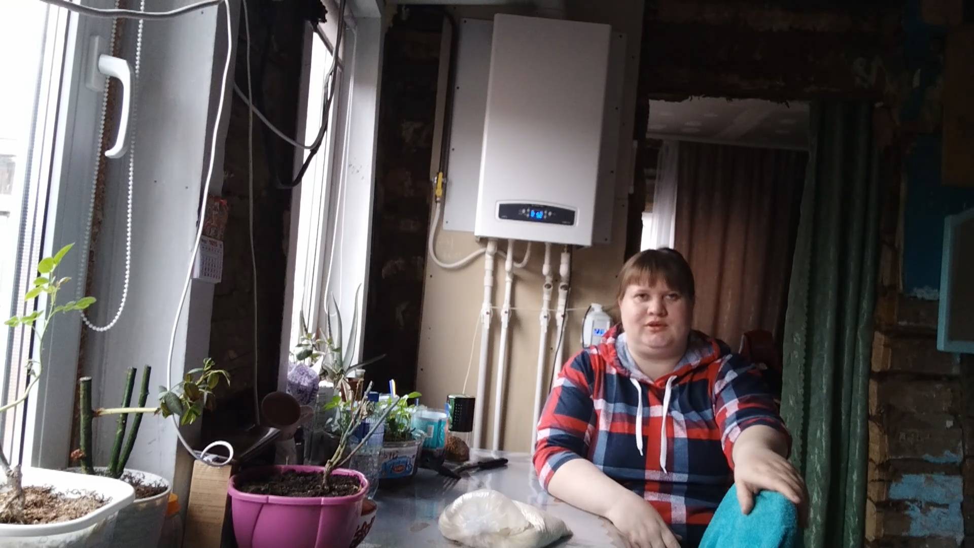 ПРОСТАЯ ЖИЗНЬ 45 //Я НЕ В ДУХЕ// СТРЯПАЮ ПИРОГ// смотреть онлайн