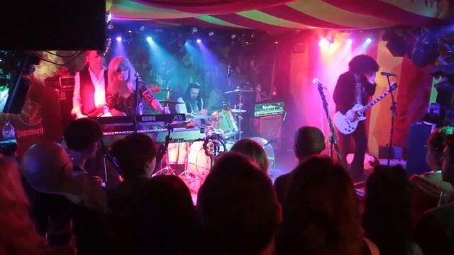 FLEETWOOD BAC - THE GREEN MANALISHI @ THE RAILWAY смотреть онлайн