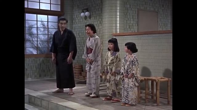 The Bridges at Toko-Ri (1954) | Swimming Pool/Spa Scene смотреть онлайн