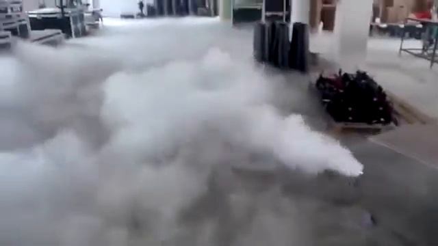 Генератор тяжелого дыма DIM-3000 смотреть онлайн
