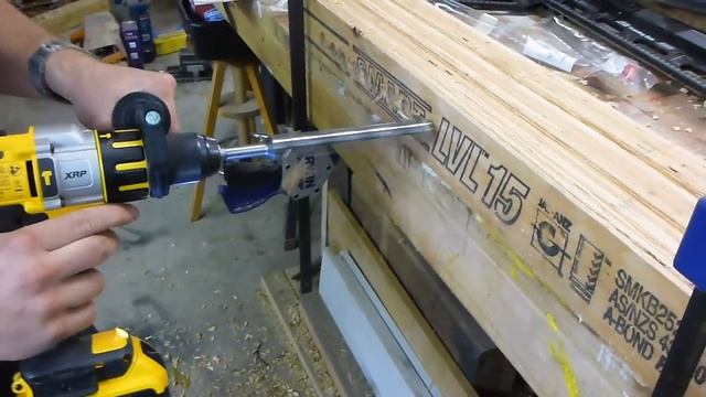 Dewalt Brushless Hammer Drill DCD995 & 5Ah Battery Review смотреть онлайн