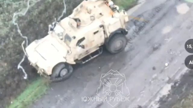 Кадры результатов минирования дорог операторами БПЛА 39 ОМСБР 68 АК Южной группировки войск смотреть онлайн