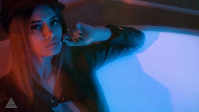 Bikini Fashion & Cyberpunk Beat Drop | Midtempo Vibes | Bikinis Modeling-Alexara смотреть онлайн