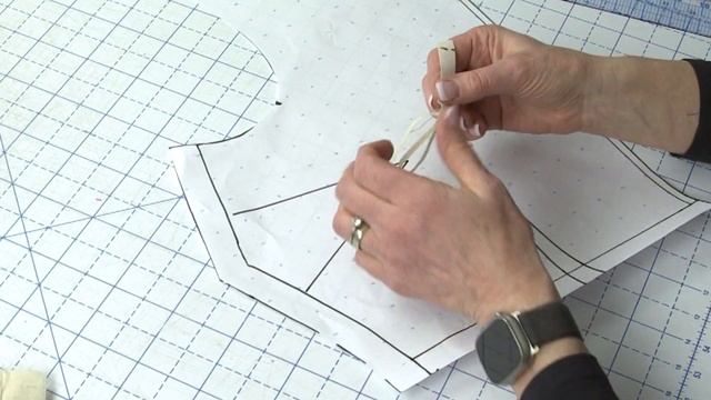 Efficient Work Flow For Bodice Fitting: Tips for Solo Bodice Fitting смотреть онлайн