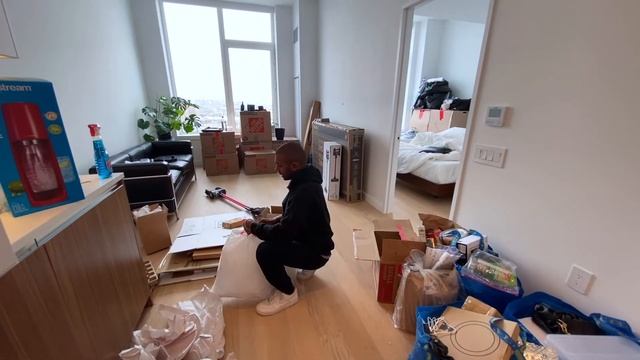Moving into my NYC apartment | Samsung 65" curve tv mounting | unboxing new home pieces | entry 2 смотреть онлайн