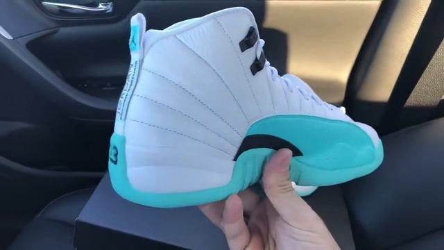 Jordan 12 Aqua shoes смотреть онлайн