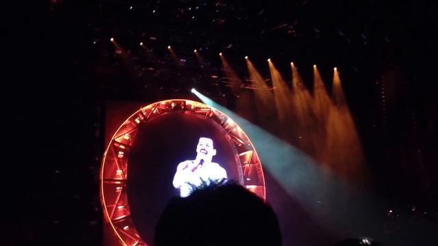 Queen + Adam Lambert at the Summer Sonic 2014 Tokyo "Love Of My Life" partial смотреть онлайн