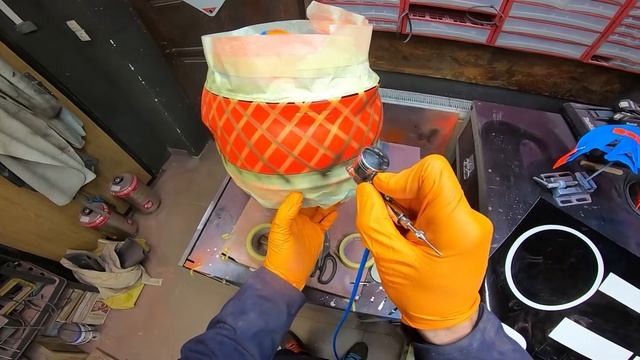 Painting a Motocross Helmet смотреть онлайн