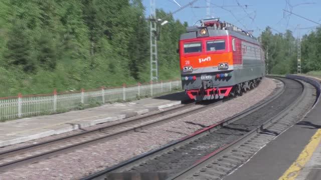 Поездка на электричке по Транссибу летом | Железная дорога в Сибири смотреть онлайн