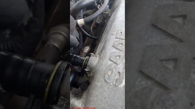 09 Saab 9-5: Reattach Oil Trap Hose with Wire Hanger! смотреть онлайн