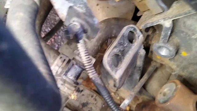 Rover KV6 Cambelt cover removal (Mk1 Freelander) смотреть онлайн