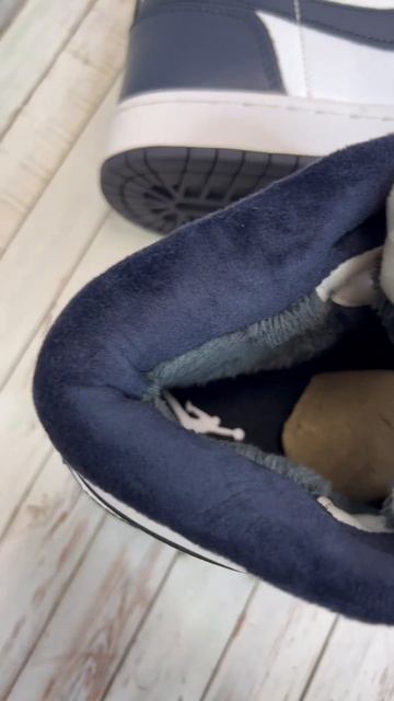 Кроссовки Nike AIR Jordan зимние синие (в описании есть ссылка для покупки) смотреть онлайн