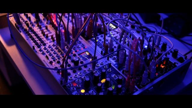 Amber Haze Ambient Modular (Assimil8or, Morphagene, Rainmaker)