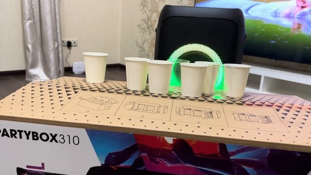 Колонка JBL PartyBox 310 | ОБЗОР | Стаканчики против колонки смотреть онлайн