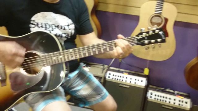 Gibson J45 Acoustic Preview @ Big Apple Music смотреть онлайн