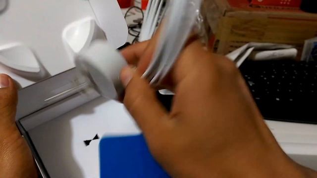 Contents of the Google Home Mini inside the Google Smart TV kit смотреть онлайн