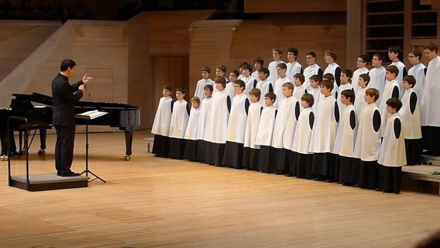 Montserrat Choir in Moscow: "Birds" смотреть онлайн