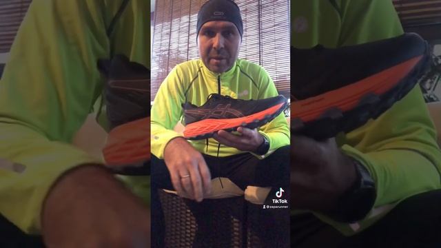 Probando las nuevas zapas ASICS Gel Sonoma 6 смотреть онлайн