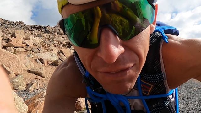 Interval Workout at 14,265 feet (4347 m) смотреть онлайн