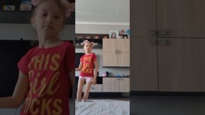 Песня Юрий Шатунов детство. Исполнение в микрофон