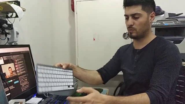 BLUETOOTH KEYBOARD KURULUMU - WİRELESS MULTİMEDİA KEYBOARD KURULUMU - KABLOSUZ KLAVYE KURULUMU смотреть онлайн