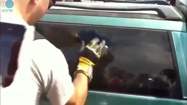 Want to Break the Windows of The Cars in Different Ways Verry Funny Compilation May 2013 смотреть онлайн