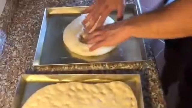 Focaccia Genovese Fatta in Casa Impastata a Mano смотреть онлайн