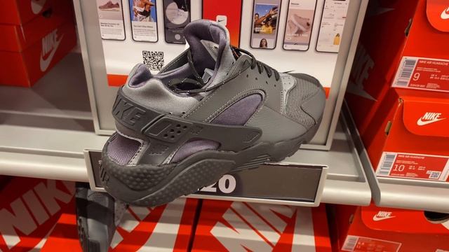 Nike Air Huarache (Black/Anthracite/Iron Grey/Picante Red) - Style Code: FD0665-001 смотреть онлайн