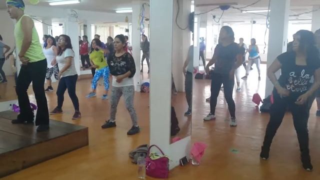 Shaky shaky -terremoto -Aldo dc regueton extreme dance смотреть онлайн