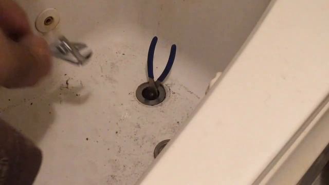 How To Remove A Tub Drain смотреть онлайн