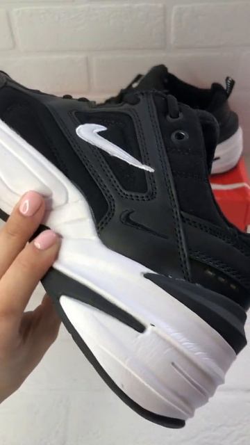 Обзор кроссовок Nike M2K Tekno смотреть онлайн