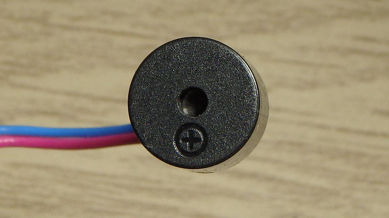 LM317T звуковая индикация наличия короткого замыкания на выходе.