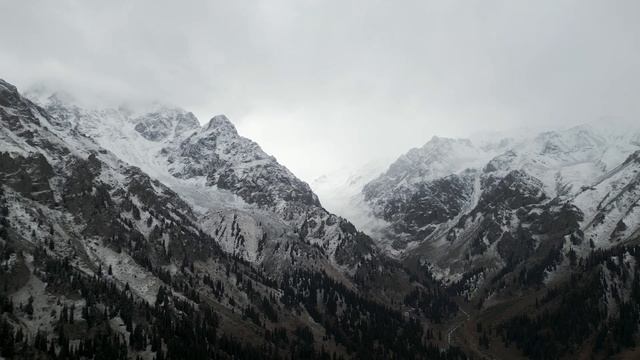 Почему Казахстан Становится Центром Притяжения для Туристов со Всего Мира? смотреть онлайн