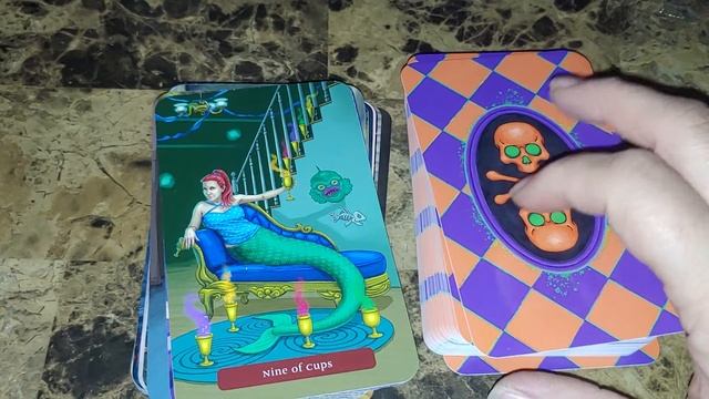 Unboxing the Trick or Treat Tarot! смотреть онлайн
