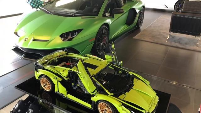 Lamborghini Calgary || LEGO Sian Reveal смотреть онлайн