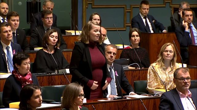Katri Kulmuni Keskusta: Euroopan energiakenttä смотреть онлайн