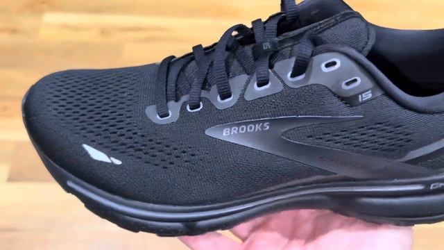 Brooks Ghost 15 Black Running Shoes смотреть онлайн