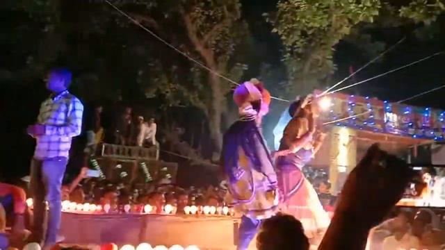 Radha Kaise Na Jale Aag tan Man main Lage NAV DURGA JAGRAN COMMITTEE PACHDEVRA смотреть онлайн