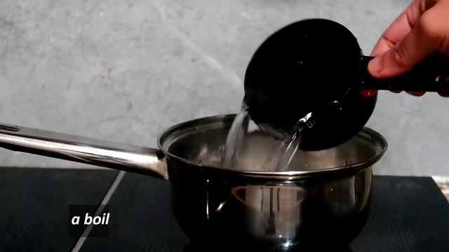 YOU WILL NEVER THROW YOUR BANANA PEEL AGAIN ! / A CUP OF BANANA PEEL TEA WILL HELP YOU SLEEP BETTE смотреть онлайн
