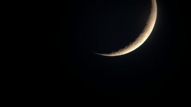 7% Moon through canon EOS T1i, plus Orion rising. 1/15/21 смотреть онлайн