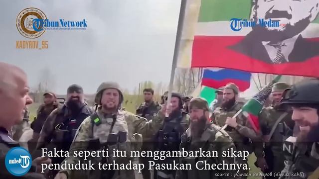 PASUKAN CHECHNYA Rayakan Kemenangan dengan Mengibarkan Bendera Bersama Penduduk Lugansk смотреть онлайн