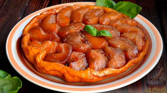 Испекли пирог? Слегка остудите его. А теперь переверните! ТАРТ ТАТЕН