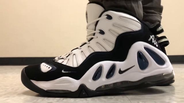 Wearing Nike Air Uptempo 97 смотреть онлайн