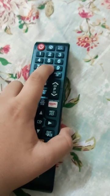 DO NOT BUY THIS KEYBOARD