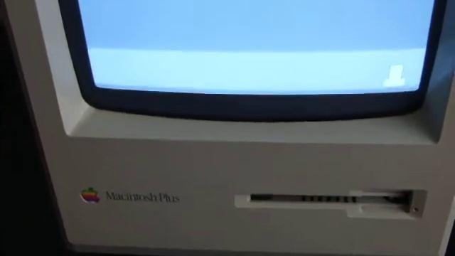 Apple Mac Plus 1Mb system for sale Melb, Au смотреть онлайн