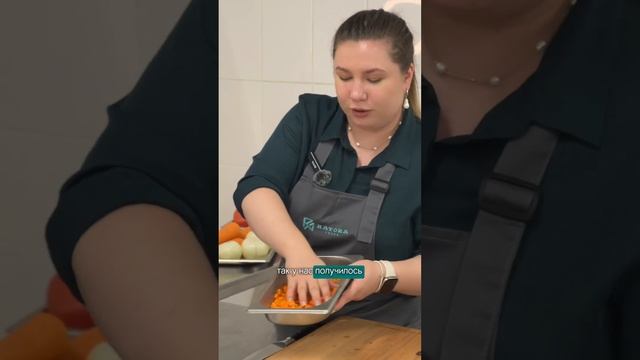 Оливье, винегрет, зимний – любимые всеми салаты можно нарезать за считаные минуты