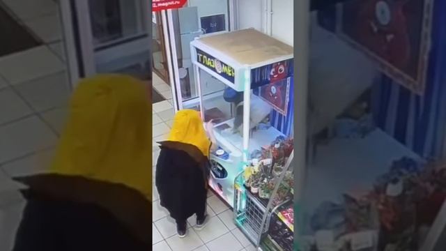 Юный воришка смотреть онлайн