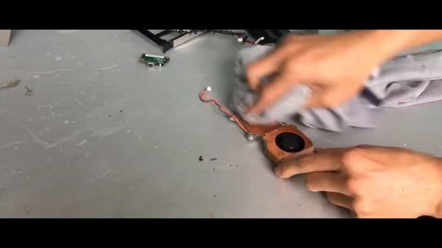 Restoration a destroyed 20-year-old LENOVO laptop|| Lenovo Lapto ||Restore abandoned multi year-old смотреть онлайн