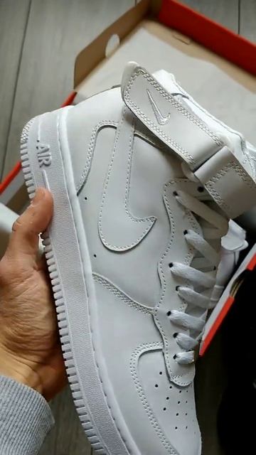 Кроссовки мужские Nike Air Force 1 Mid D8341 White смотреть онлайн